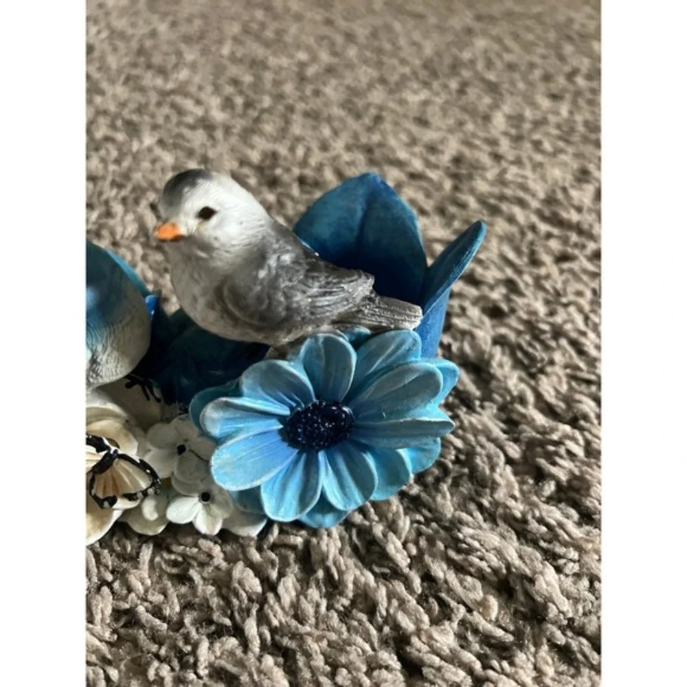 Blue‎ and Gray Bird Floral figurine approximately 5